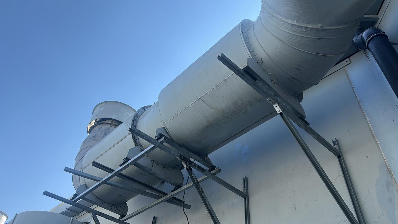 External exhaust duct run.